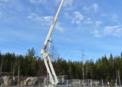 2014 - Monikäyttöinen niveltaittopuominostin Dexter 17 ZA